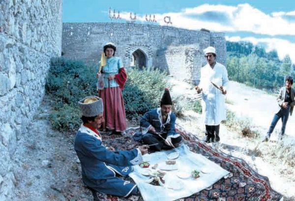 Что любил Панах Али-хан? Вкуснейшая кухня Шуши - мясные блюда из ягнят, разные виды плова и хлеба, отдых на природе (ФОТО)