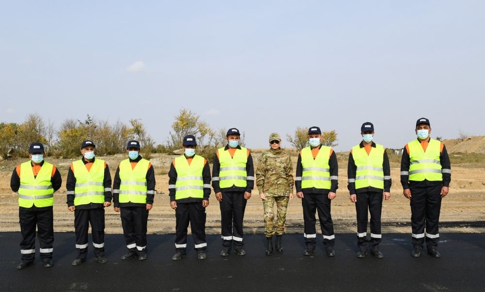 Президент Ильхам Алиев и Первая леди Мехрибан Алиева побывали в освобожденных от оккупации Физулинском и Джебраильском районах, в том числе в городах Физули и Джебраил (ОБНОВЛЕНО)