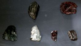 Флаг Азербайджана на входе в древнюю Азыхскую пещеру - факты из истории  (ВИДЕО,ФОТО)