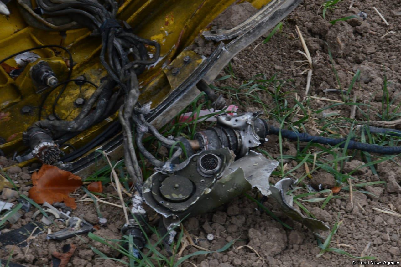 Ракета "Точка-У", выпущенная ВС Армении по Физулинскому району Азербайджана (ФОТО/ВИДЕО)