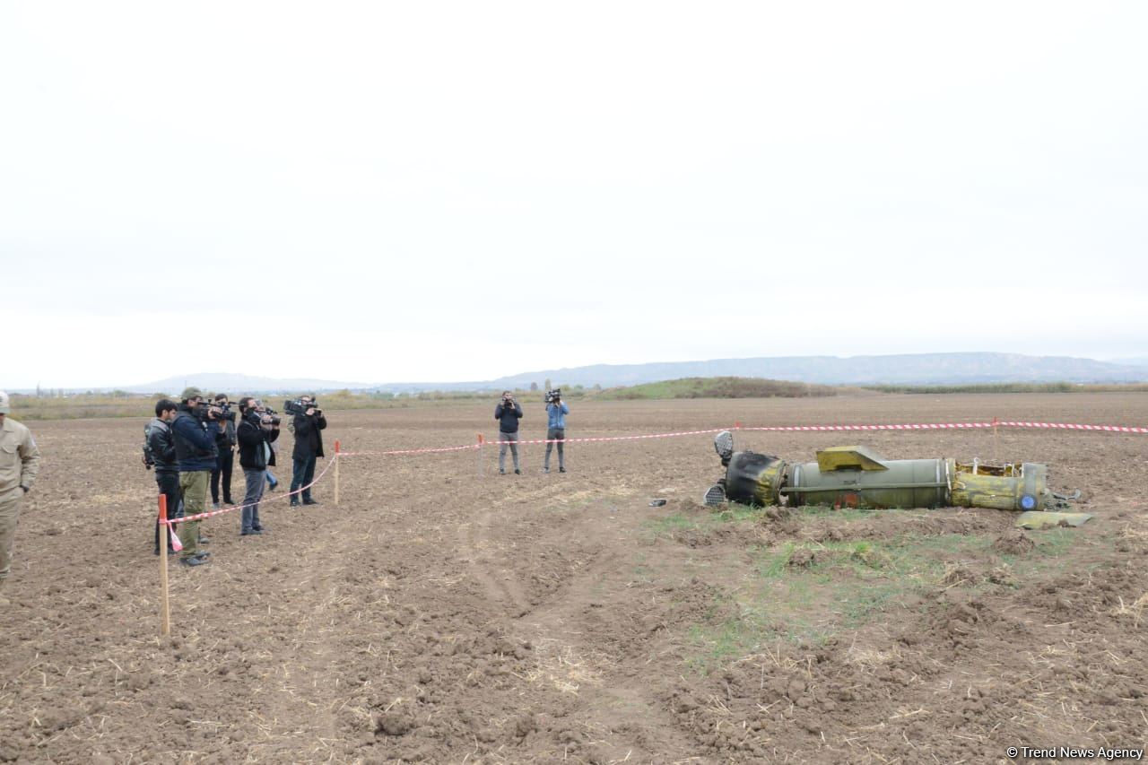 Ракета "Точка-У", выпущенная ВС Армении по Физулинскому району Азербайджана (ФОТО/ВИДЕО)