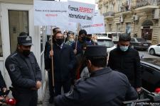 В Баку перед посольством Франции прошла акция протеста (ФОТО)