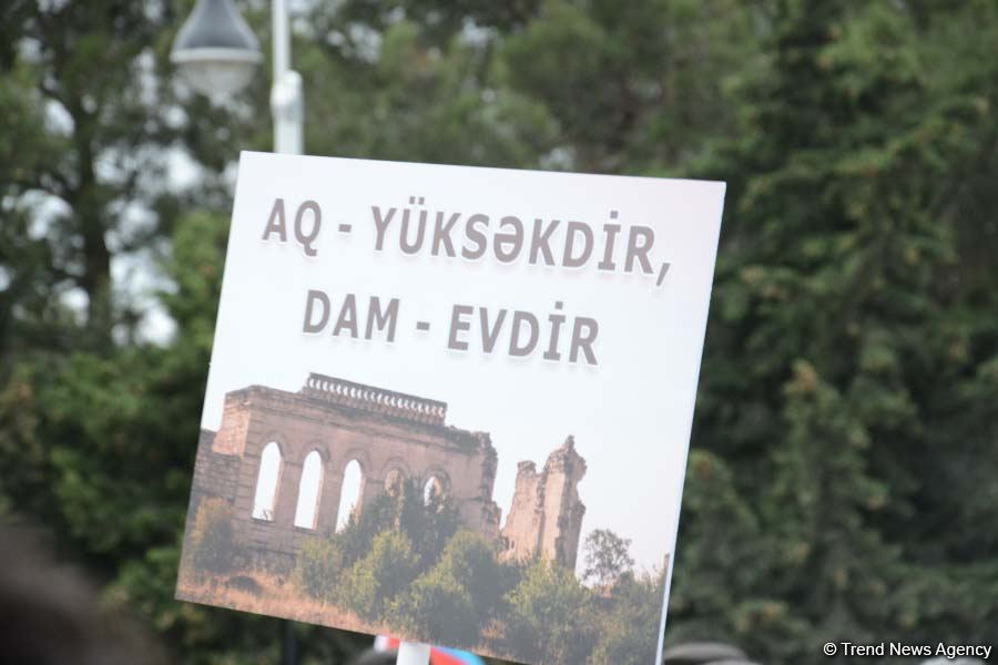 В Баку прошло победное шествие по случаю освобождения Агдама (ФОТО)