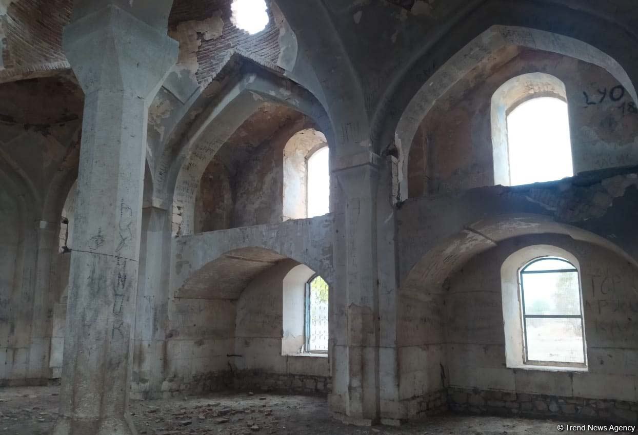 В Агдамской мечети, спустя 27 лет, совершен намаз (ВИДЕО, ФОТО)