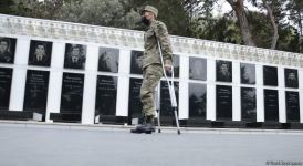 Жители Кельбаджарского района посетили Аллею шехидов (ФОТО)