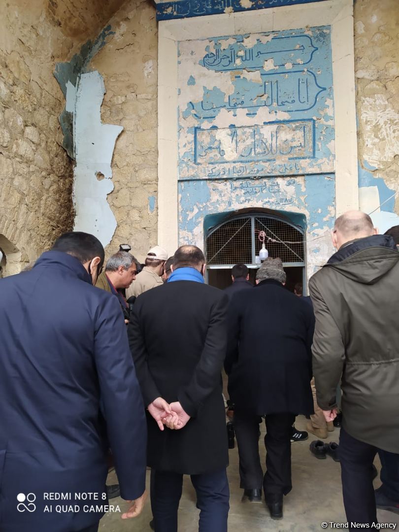 Хикмет Гаджиев, представители дипкорпуса и ФК "Карабах" побывали в Агдамской мечети (ФОТО)