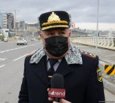 На ряде улиц и проспектов Баку создаются спецполосы для автобусов (ФОТО)