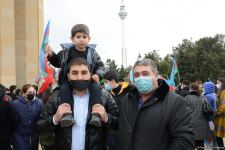 Лачинцы посетили Аллею шехидов в Баку (ФОТО)