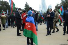 Лачинцы посетили Аллею шехидов в Баку (ФОТО)