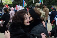 Лачинцы посетили Аллею шехидов в Баку (ФОТО)