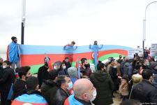 Лачинцы посетили Аллею шехидов в Баку (ФОТО)