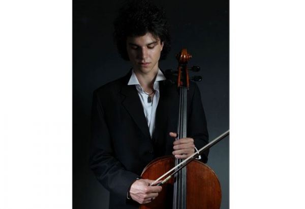 Музыка из Великобритании в память о шехидах Карабахской войны (ВИДЕО)