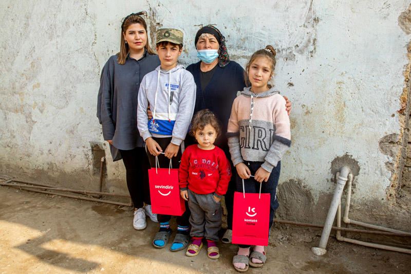 Единственная сестра из числа 2783 братьев-шехидов… Мать с небес будет гордиться ими… (ФОТО)