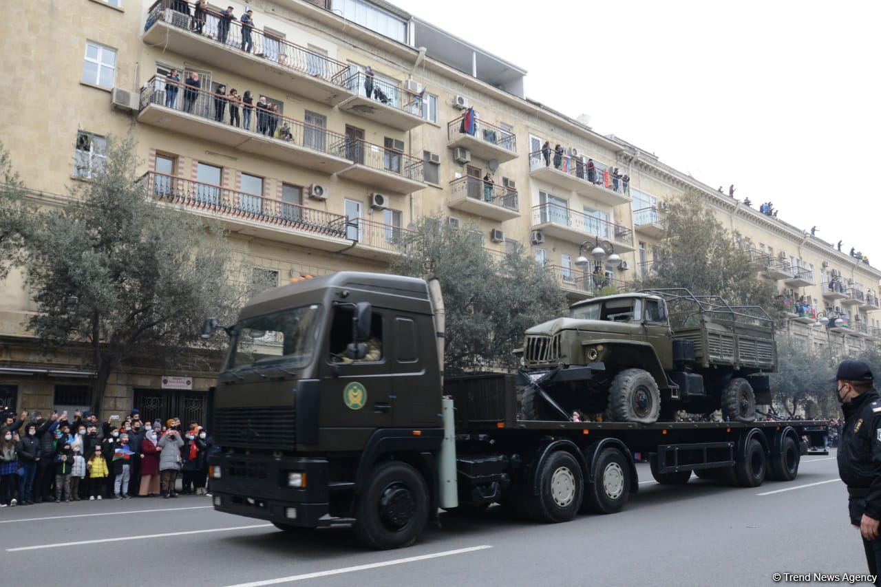 Грандиозный парад Победы (ФОТОСЕССИЯ/ВИДЕО)