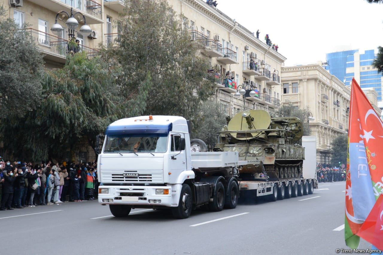 Грандиозный парад Победы (ФОТОСЕССИЯ/ВИДЕО)