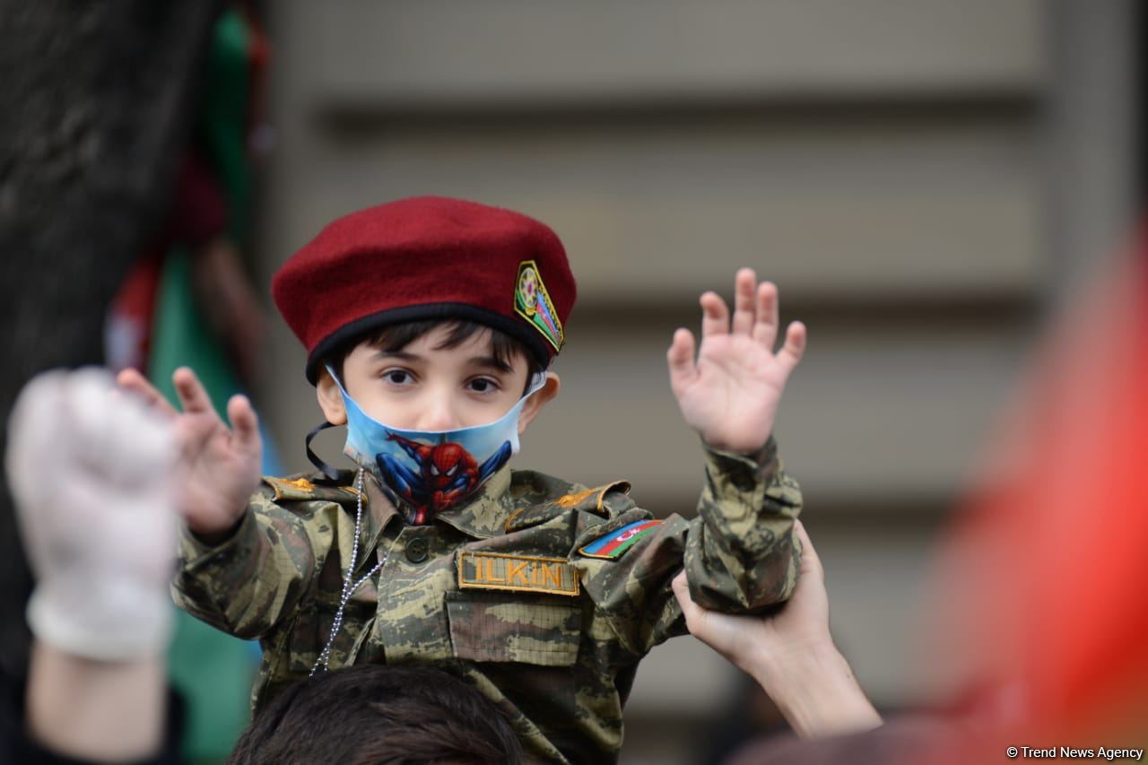 Грандиозный парад Победы (ФОТОСЕССИЯ/ВИДЕО)