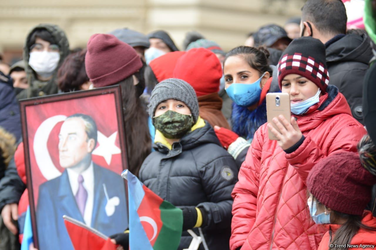 Грандиозный парад Победы (ФОТОСЕССИЯ/ВИДЕО)