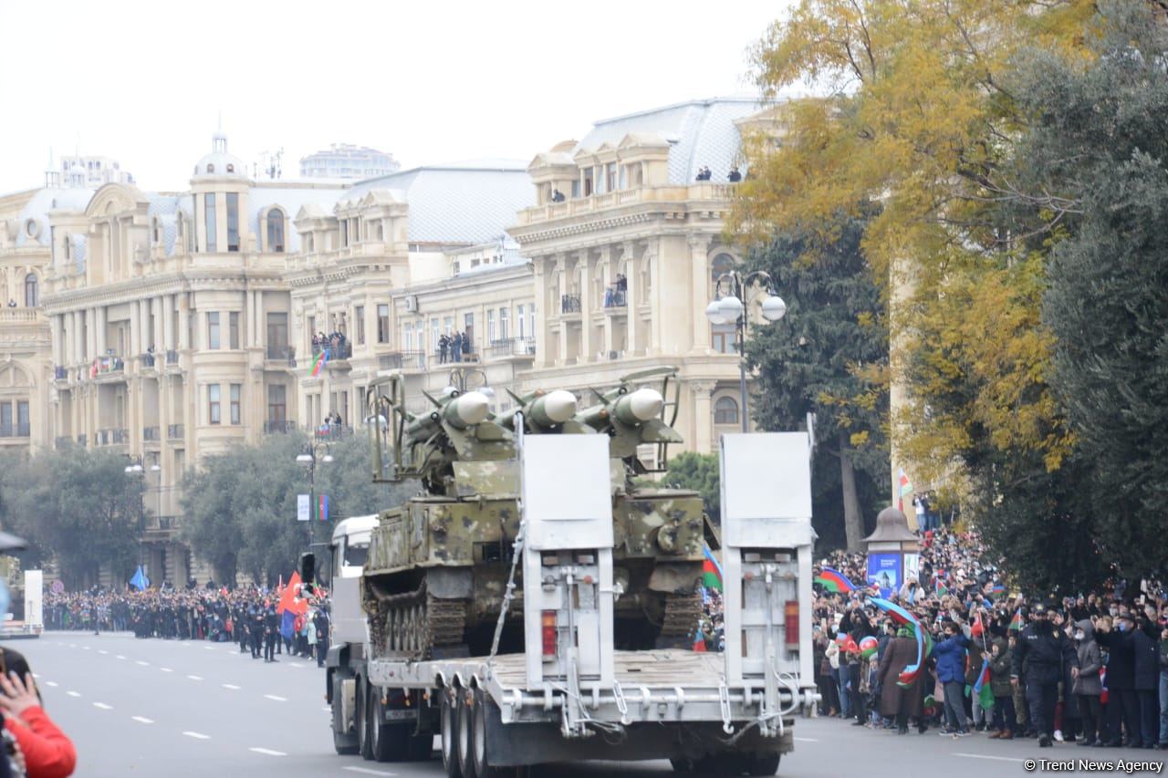 Грандиозный парад Победы (ФОТОСЕССИЯ/ВИДЕО)