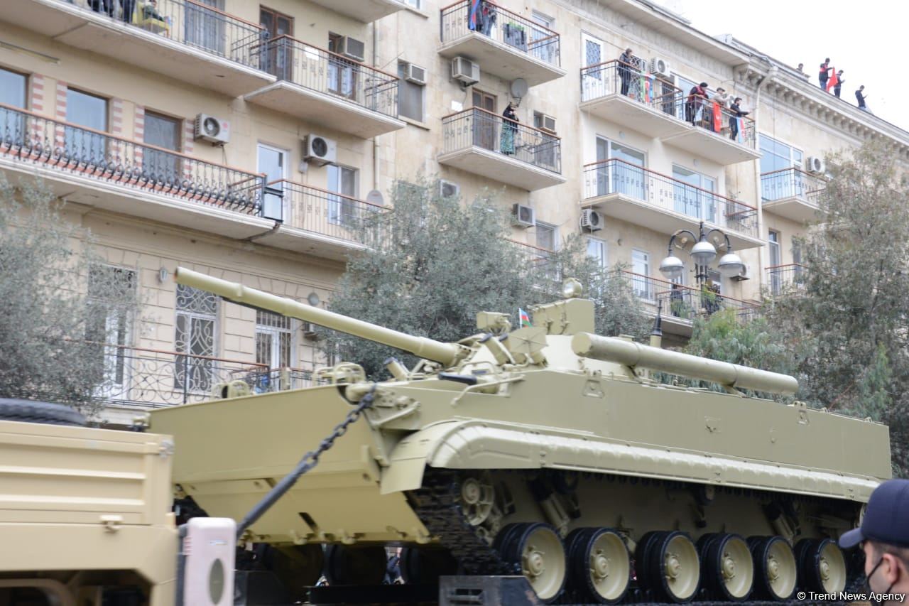 Грандиозный парад Победы (ФОТОСЕССИЯ/ВИДЕО)