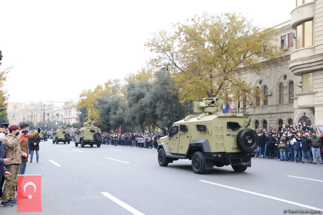 Грандиозный парад Победы (ФОТОСЕССИЯ/ВИДЕО)