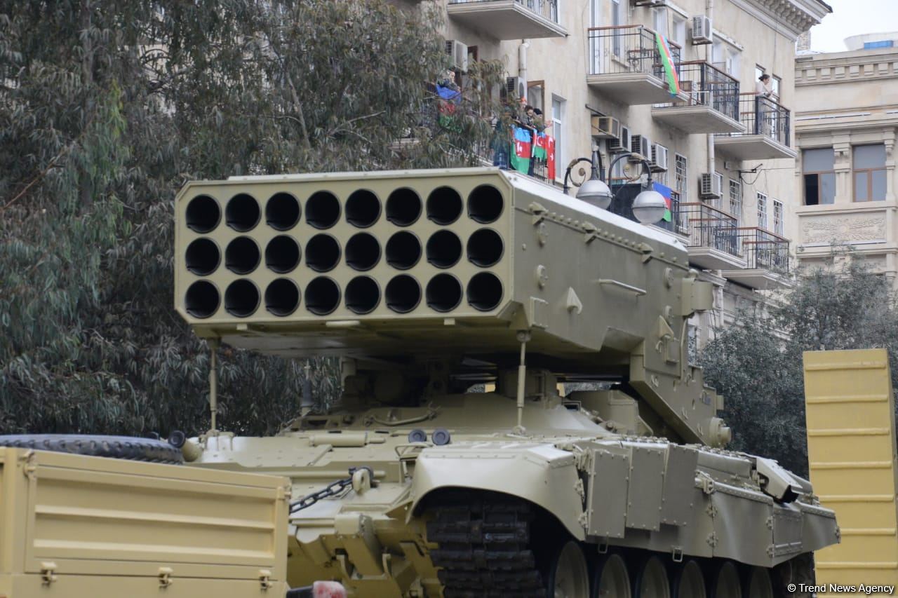 Грандиозный парад Победы (ФОТОСЕССИЯ/ВИДЕО)