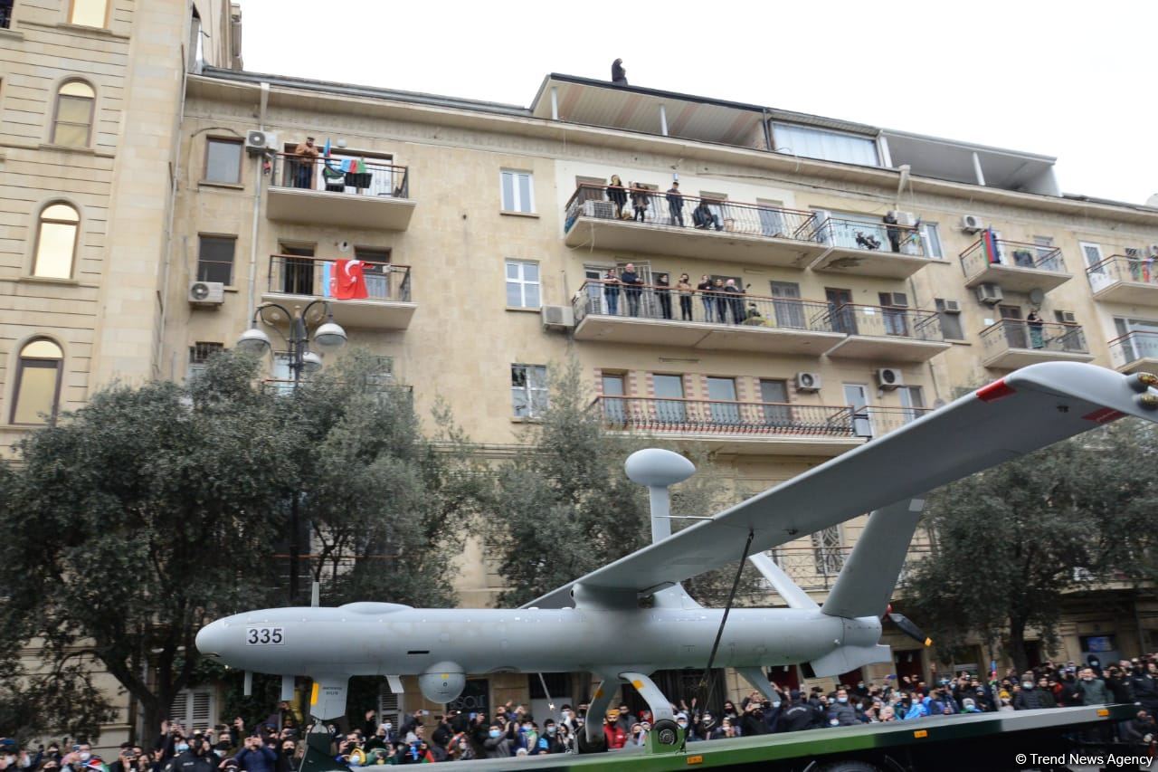 Грандиозный парад Победы (ФОТОСЕССИЯ/ВИДЕО)