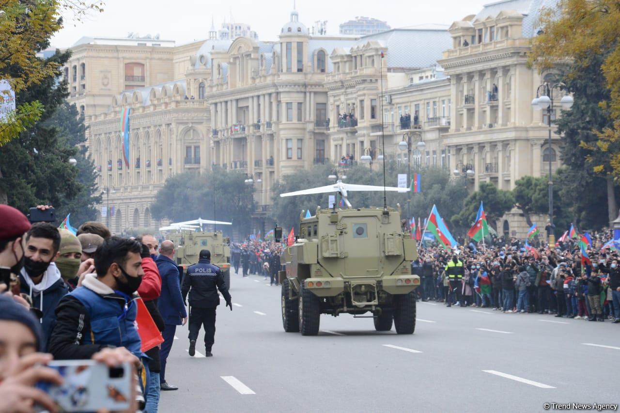 Грандиозный парад Победы (ФОТОСЕССИЯ/ВИДЕО)