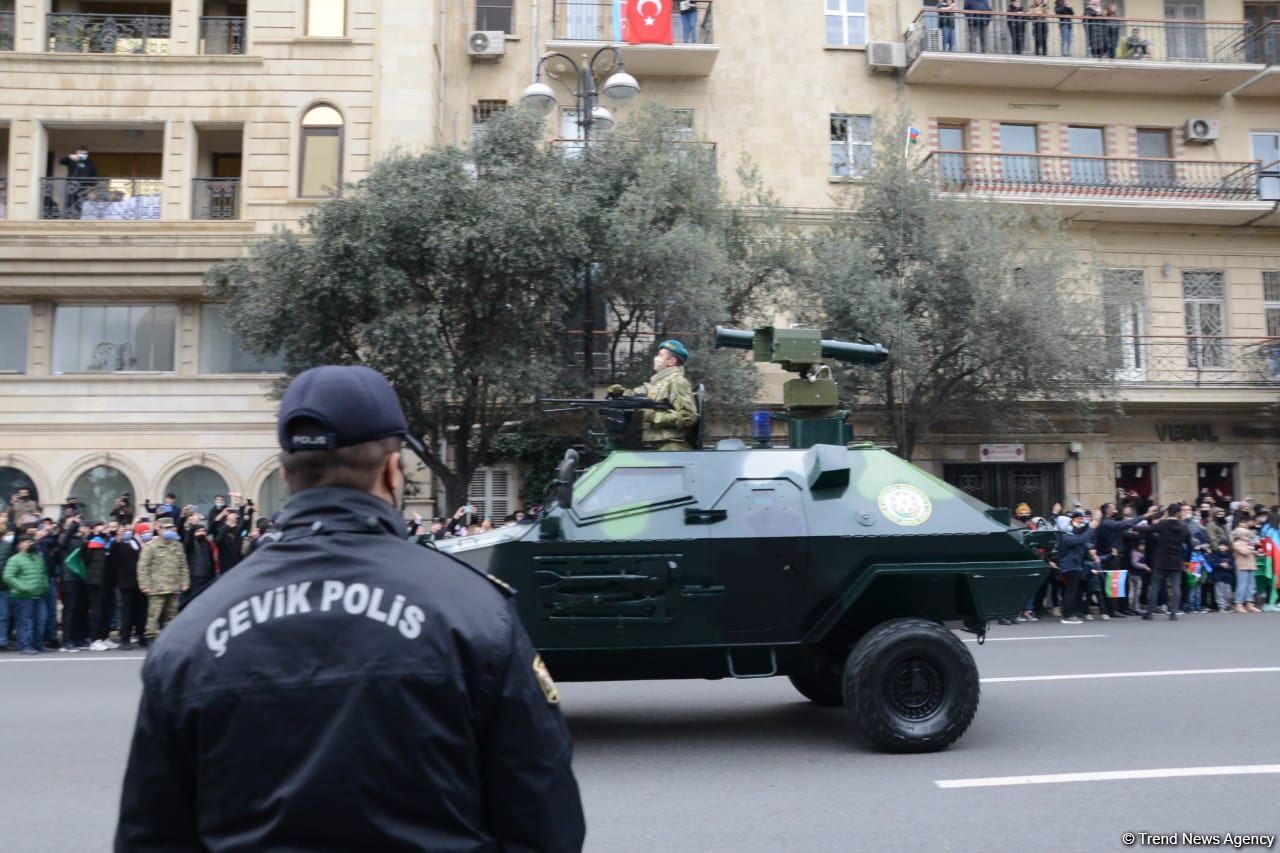 Грандиозный парад Победы (ФОТОСЕССИЯ/ВИДЕО)