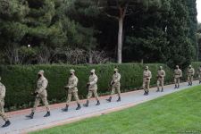 Общественность Азербайджана чтит память великого лидера Гейдара Алиева (ФОТО)