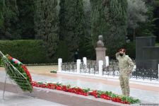 Общественность Азербайджана чтит память великого лидера Гейдара Алиева (ФОТО)