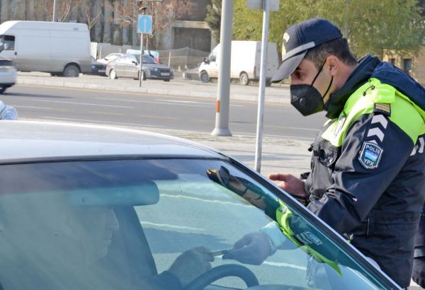 В Азербайджане с карантинных постов возвращены 1 050 транспортных средств