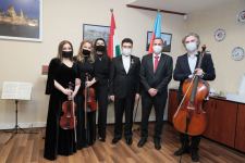 Эйюбу Гулиеву вручен  "Золотой крест" Венгрии (ФОТО)