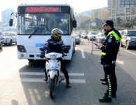 Первый день ужесточенного карантинного режима в Баку (ФОТО)