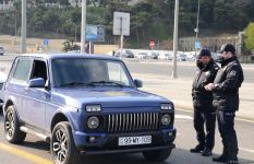 Первый день ужесточенного карантинного режима в Баку (ФОТО)
