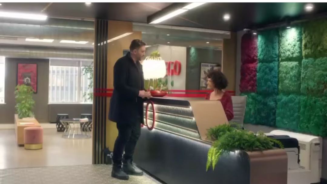 Азербайджанский дизайнер снялся в популярном турецком сериале "Menajerimi Ara" (ФОТО/ВИДЕО)