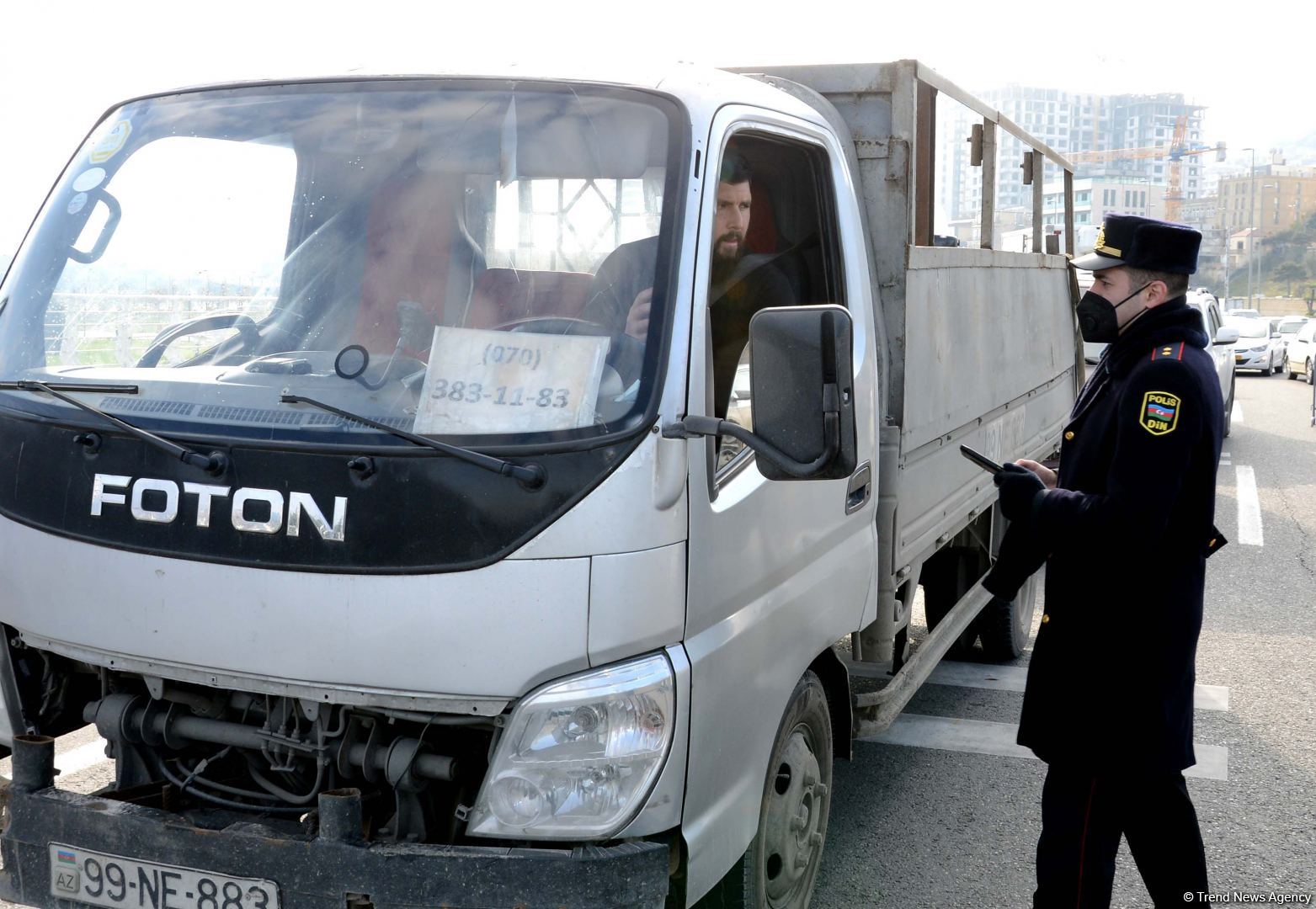 Первый день ужесточенного карантинного режима в Баку (ФОТО)