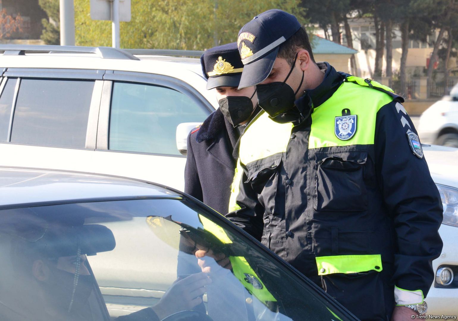 Первый день ужесточенного карантинного режима в Баку (ФОТО)