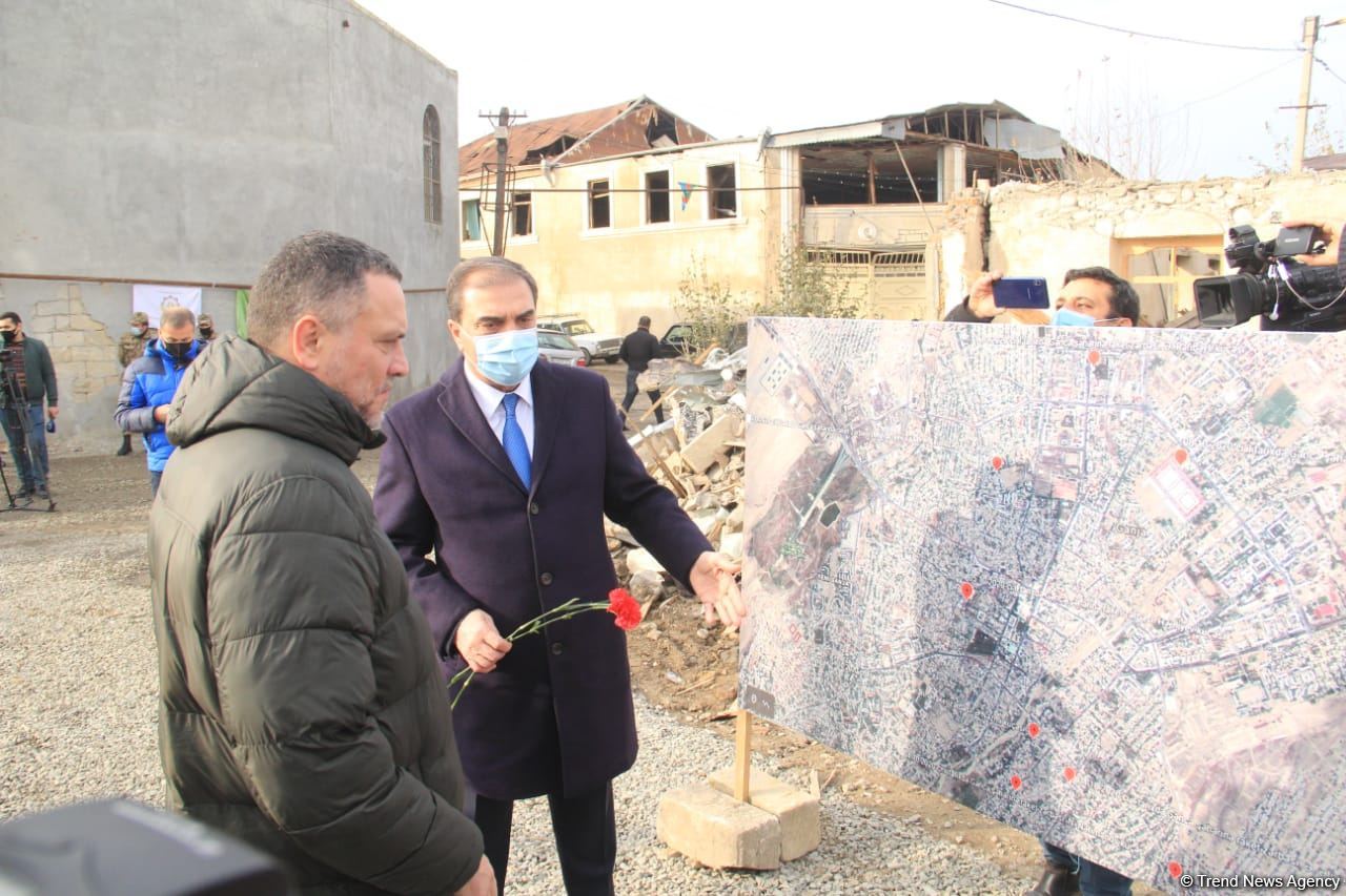 Российский политолог Максим Шевченко посетил Гянджу (ФОТО)