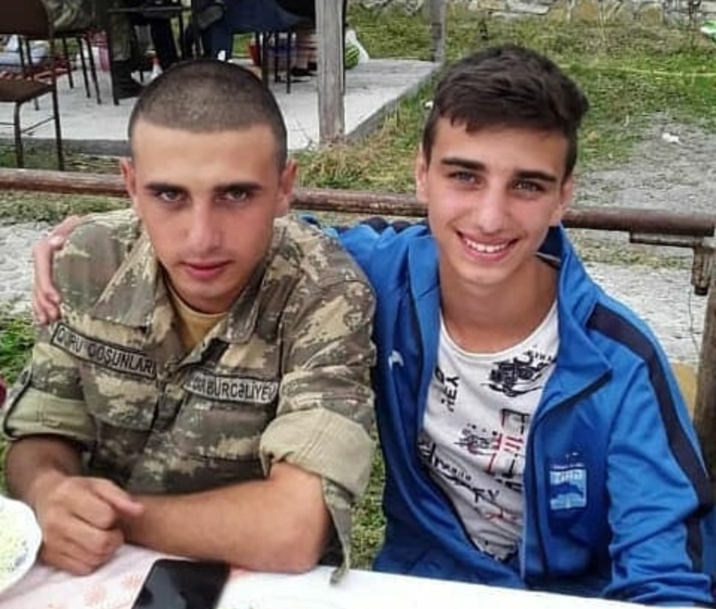 19-летний футболист Ильгар Бурджалиев, ставший воином. Он родился в Москве, стал шехидом в Тертере (ВИДЕО, ФОТО)