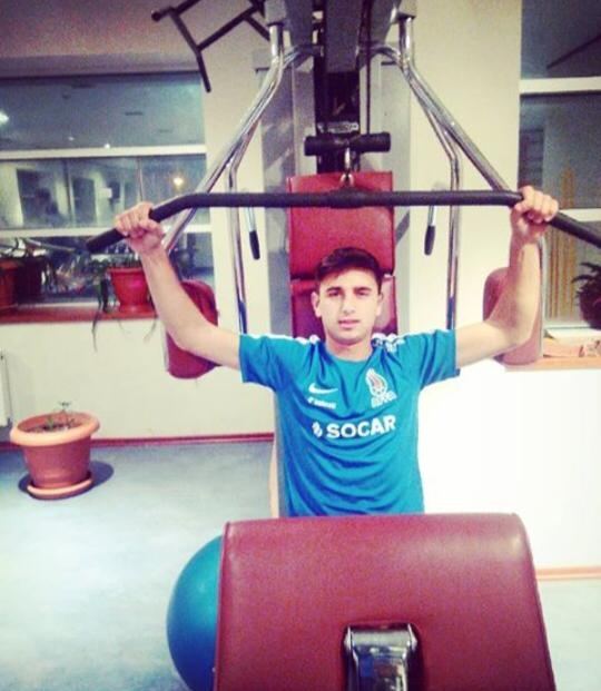 19-летний футболист Ильгар Бурджалиев, ставший воином. Он родился в Москве, стал шехидом в Тертере (ВИДЕО, ФОТО)