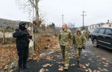 Президент Ильхам Алиев и Первая леди Мехрибан Алиева побывали в Губадлинском и Зангиланском районах (ОБНОВЛЕНО) (ФОТО/ВИДЕО)