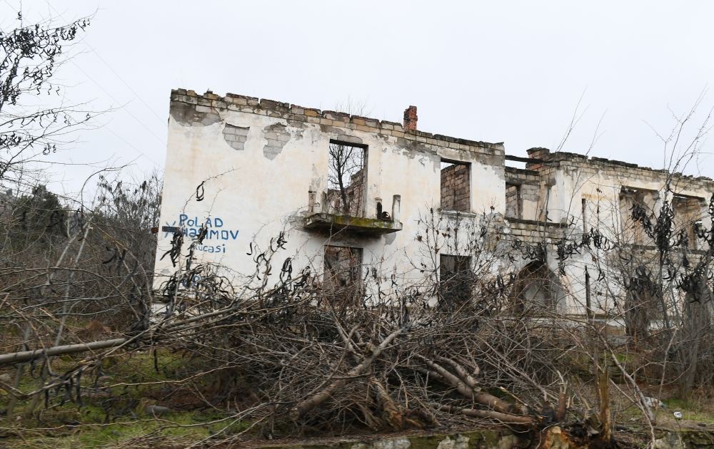Президент Ильхам Алиев и Первая леди Мехрибан Алиева побывали в Губадлинском и Зангиланском районах (ОБНОВЛЕНО) (ФОТО/ВИДЕО)
