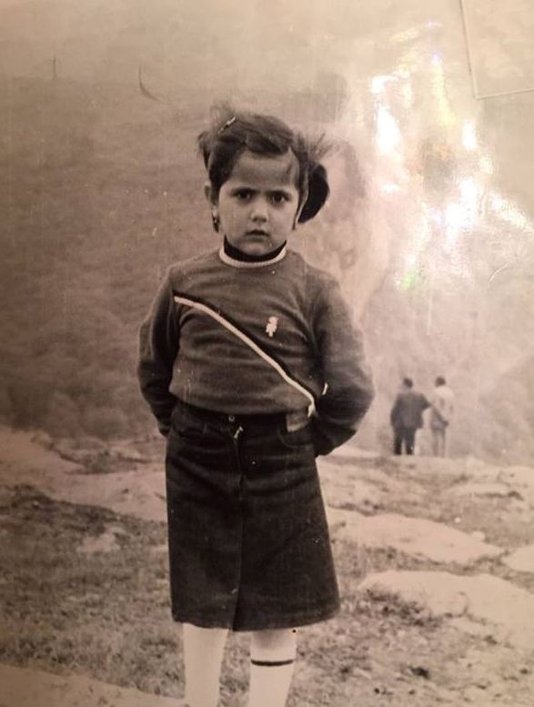 Очень трогательно! Телеведущая из Нидерландов вернулась в родную Шушу с куклой, которую забрала с собой 28 лет назад… (ФОТО)