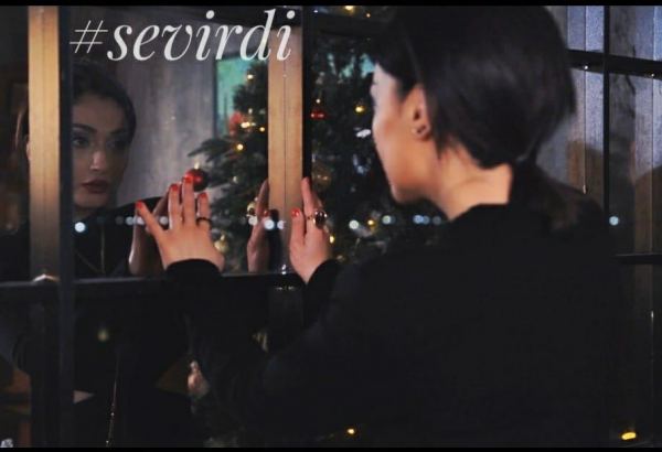 Он любил… - новогодняя история азербайджанской певицы (ФОТО/ВИДЕО)