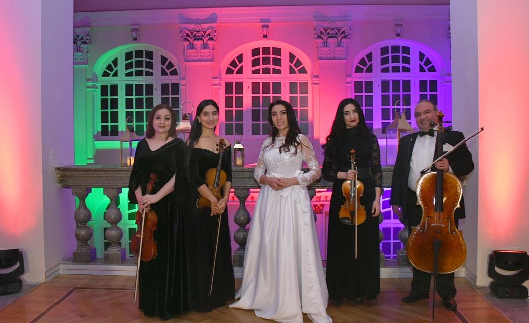 Кому не страшны никакие жизненные экзамены – интервью с заслуженной артисткой Азербайджана Наргиз Алиевой (ВИДЕО/ФОТО)