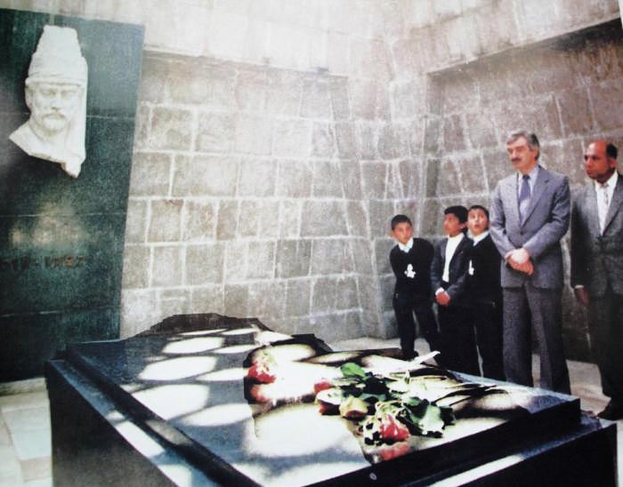 Фархад Бадалбейли рассказал о Днях поэзии Вагифа в Шуше. Как проходил фестиваль "Хары бюльбюль" (ФОТО)