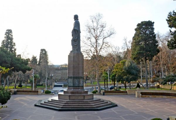 Минкультуры Азербайджана об  установке и демонтаже памятников в общественных местах