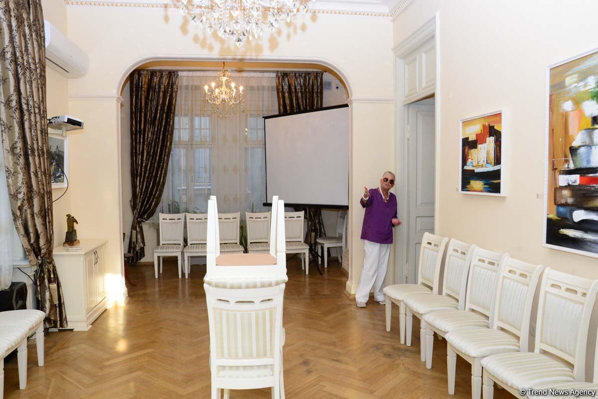 Дух аристократии в Баку! Путешествие в удивительный мир Максуда Ибрагимбекова – книги, коллекция оружия и картин…(ФОТО)