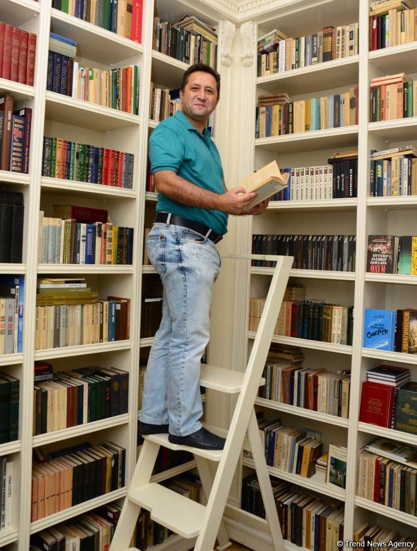 Дух аристократии в Баку! Путешествие в удивительный мир Максуда Ибрагимбекова – книги, коллекция оружия и картин…(ФОТО)