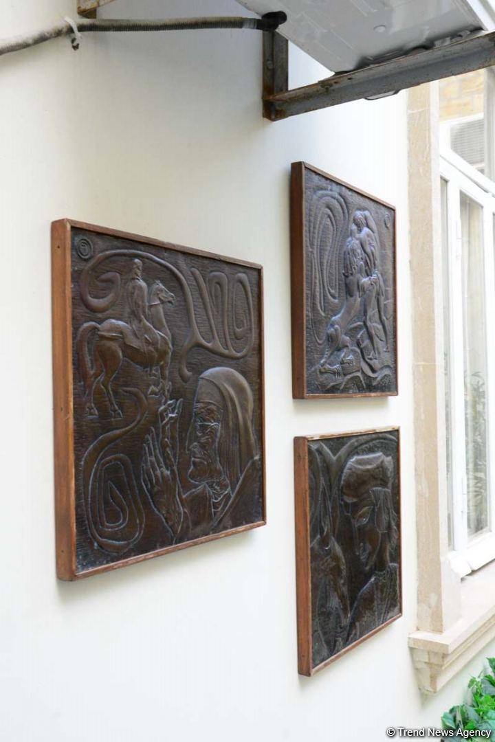 Дух аристократии в Баку! Путешествие в удивительный мир Максуда Ибрагимбекова – книги, коллекция оружия и картин…(ФОТО)